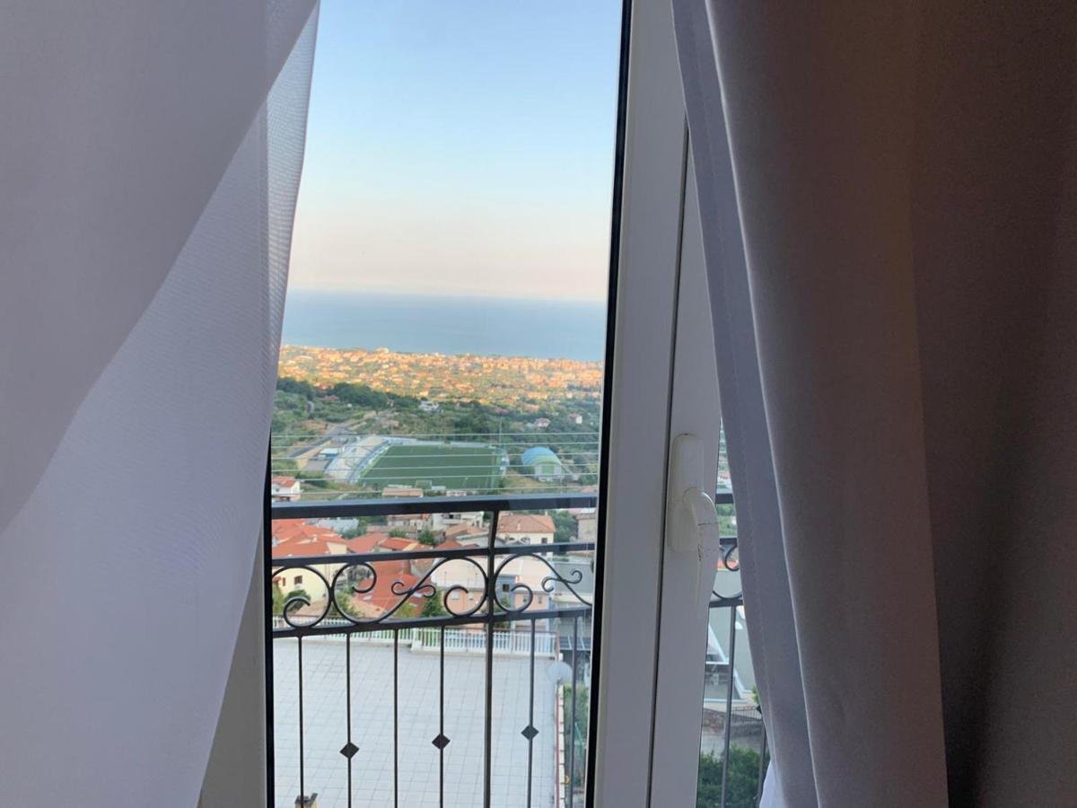 Il Nido Delle Rondini Apartment Формия Екстериор снимка
