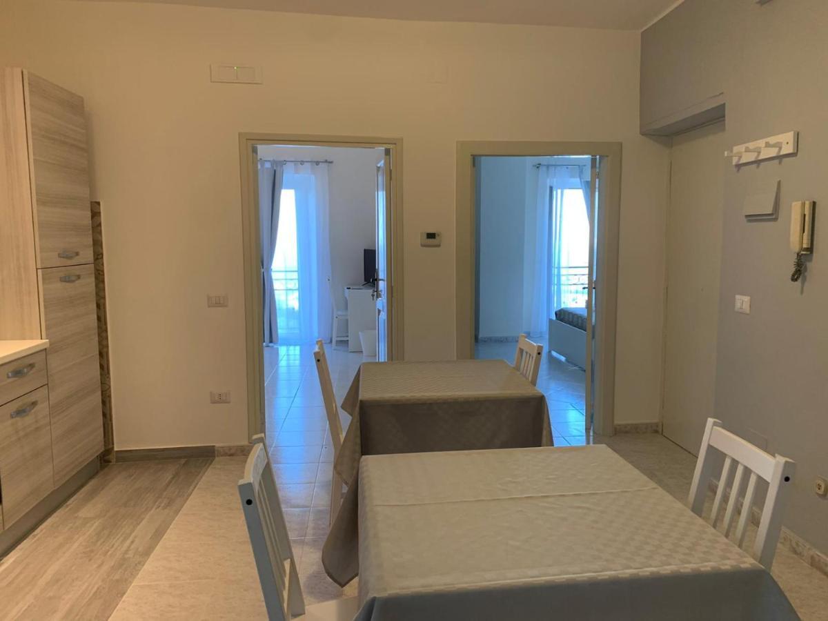 Il Nido Delle Rondini Apartment Формия Екстериор снимка