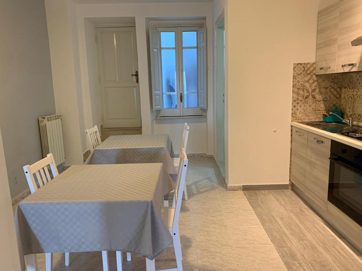 Il Nido Delle Rondini Apartment Формия Екстериор снимка