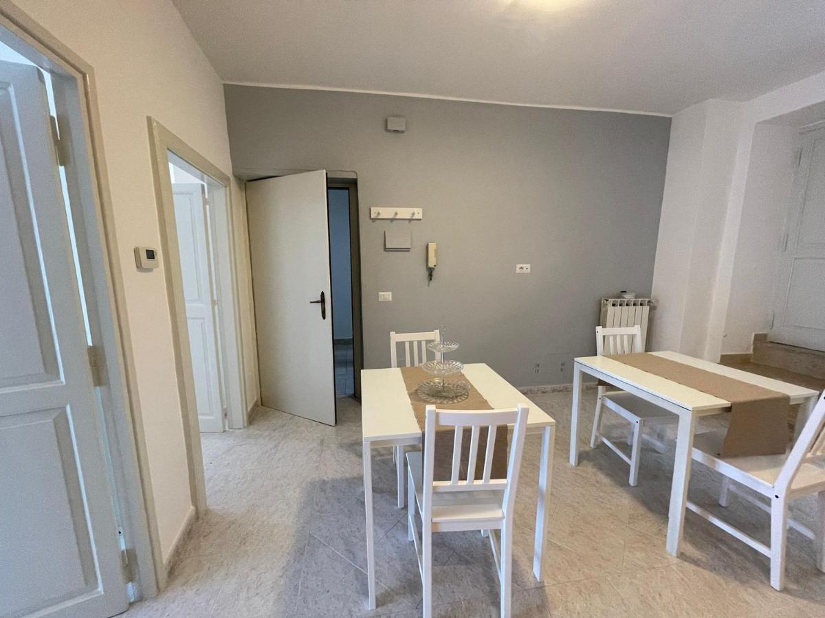 Il Nido Delle Rondini Apartment Формия Екстериор снимка