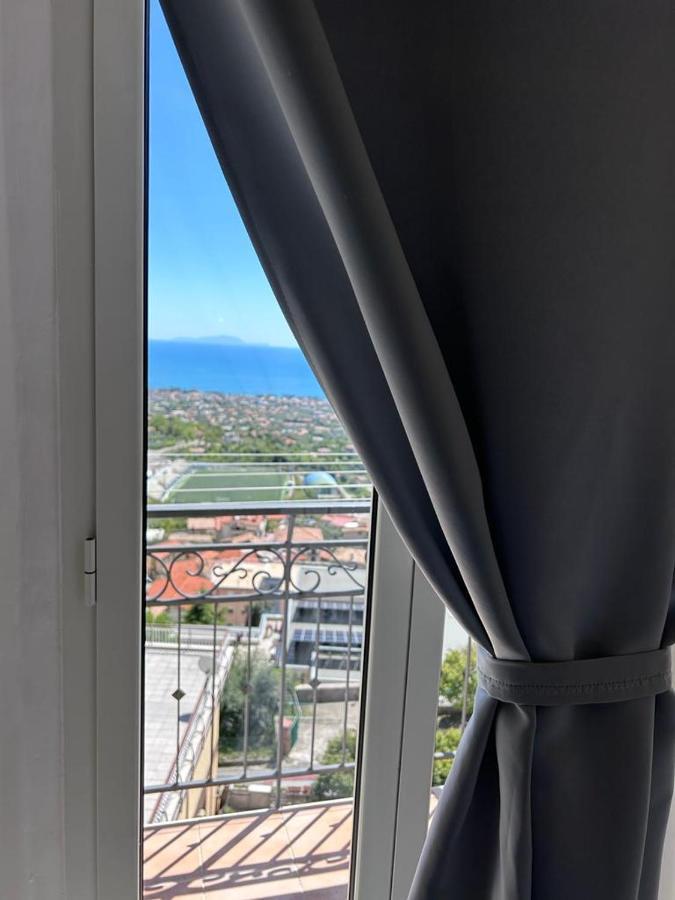 Il Nido Delle Rondini Apartment Формия Екстериор снимка