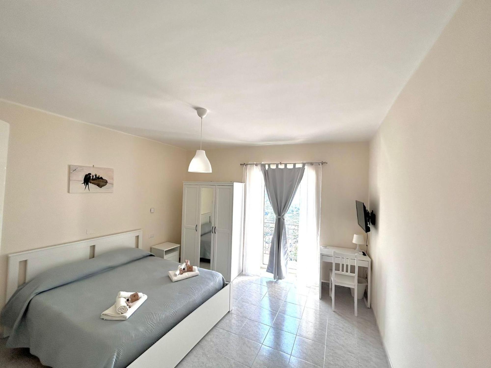 Il Nido Delle Rondini Apartment Формия Екстериор снимка
