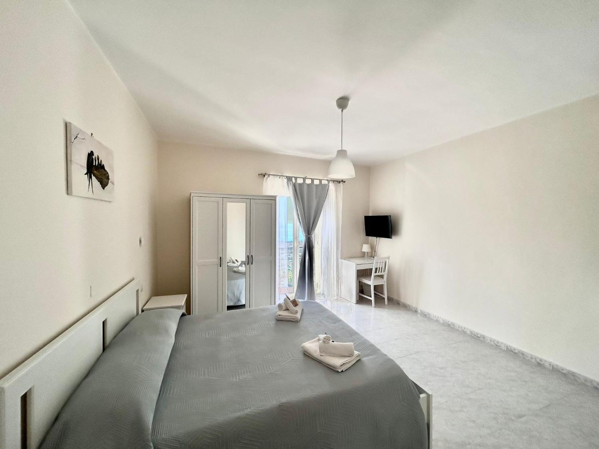 Il Nido Delle Rondini Apartment Формия Екстериор снимка