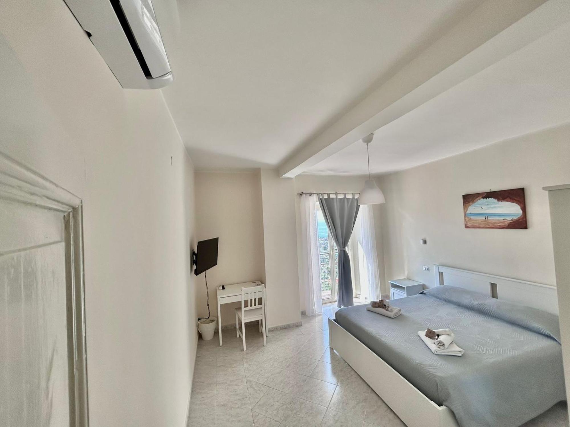 Il Nido Delle Rondini Apartment Формия Екстериор снимка